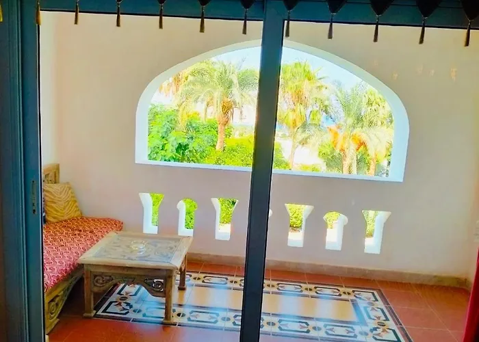 Resort Coral Harem Uno *