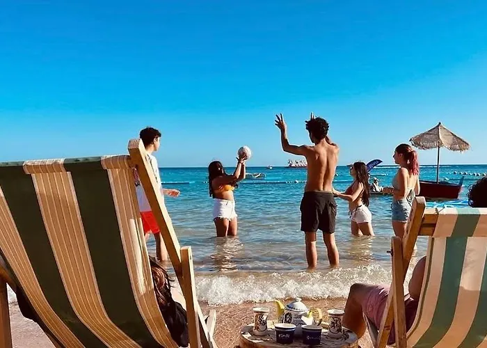 Resort Coral Harem Uno *